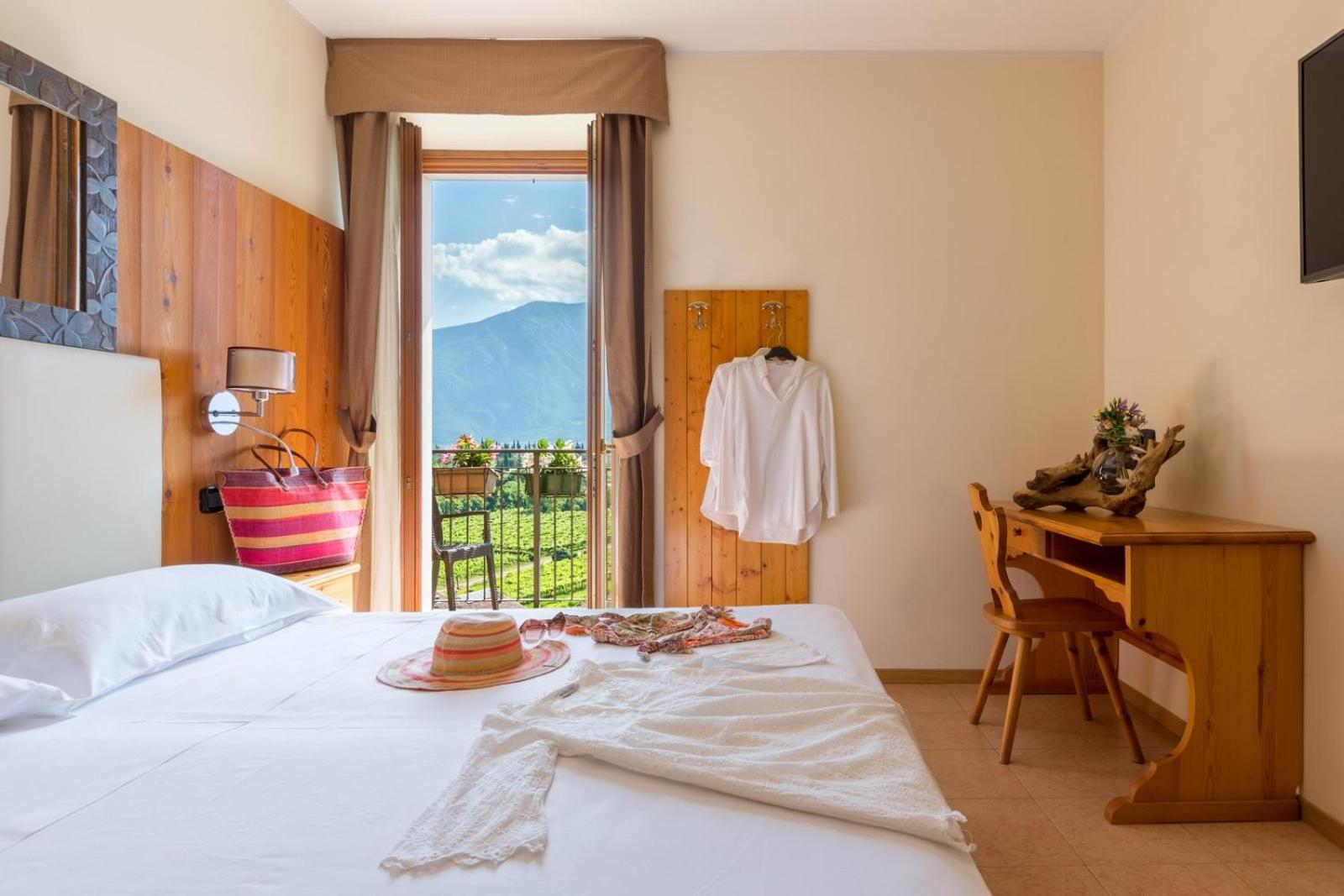 Agritur Eden Marone Villa Riva del Garda Bagian luar foto