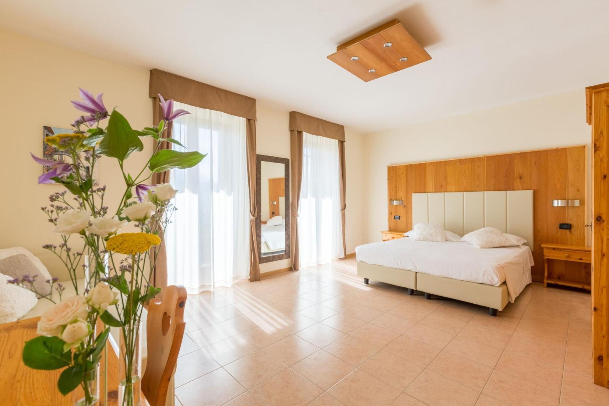 Agritur Eden Marone Villa Riva del Garda Bagian luar foto