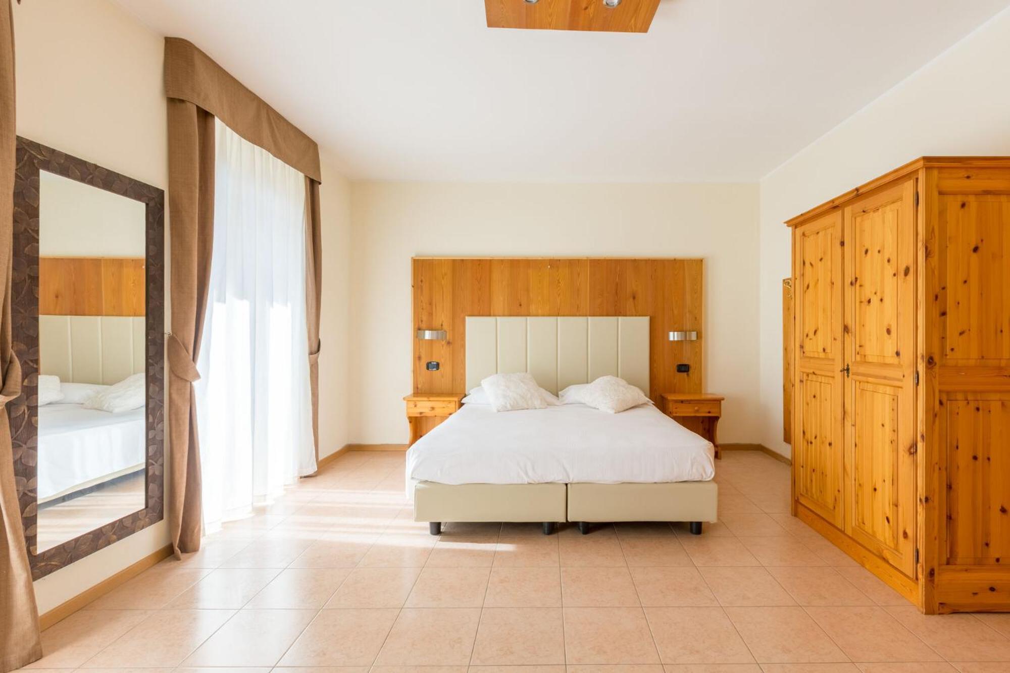 Agritur Eden Marone Villa Riva del Garda Bagian luar foto