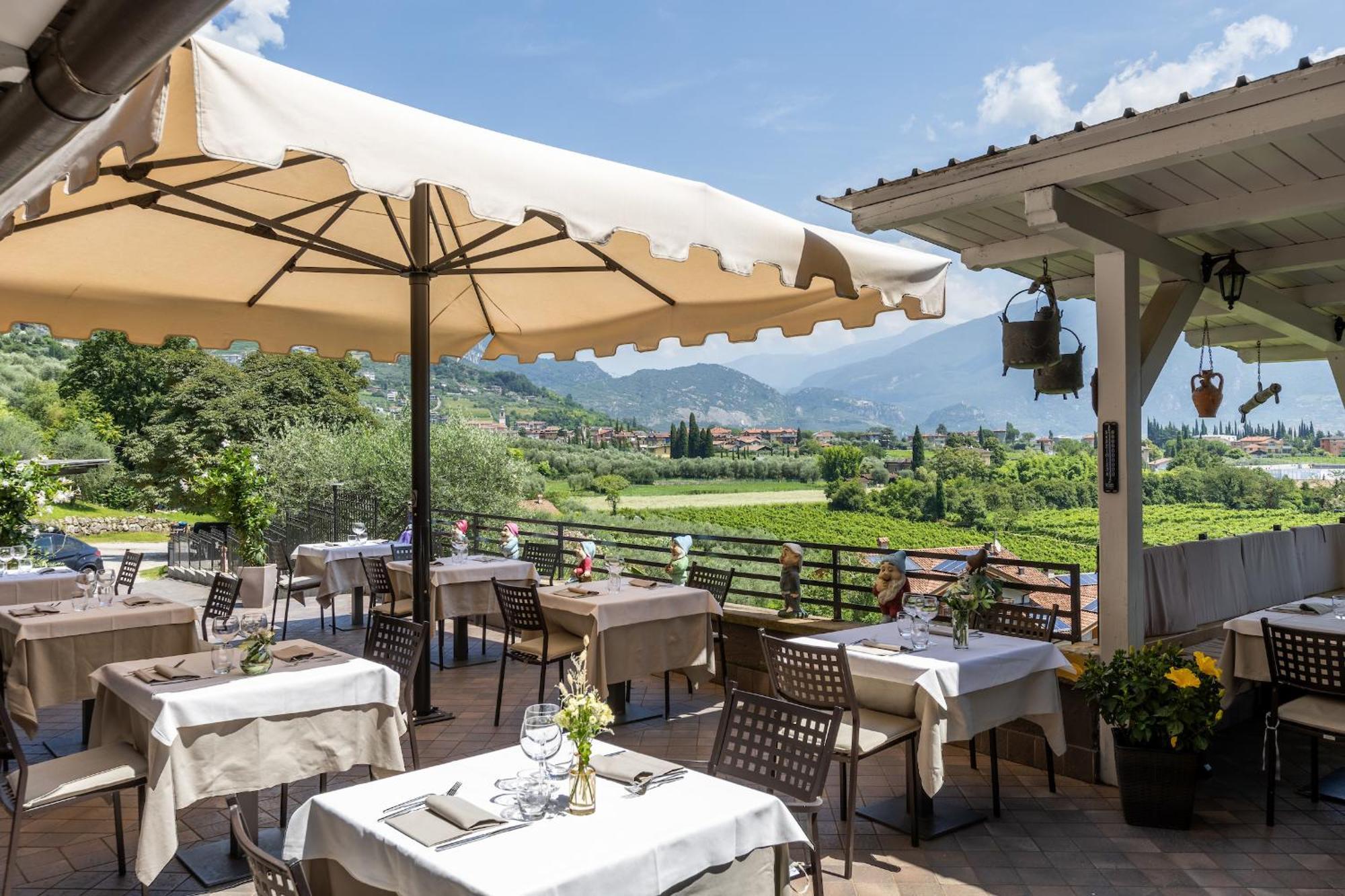 Agritur Eden Marone Villa Riva del Garda Bagian luar foto