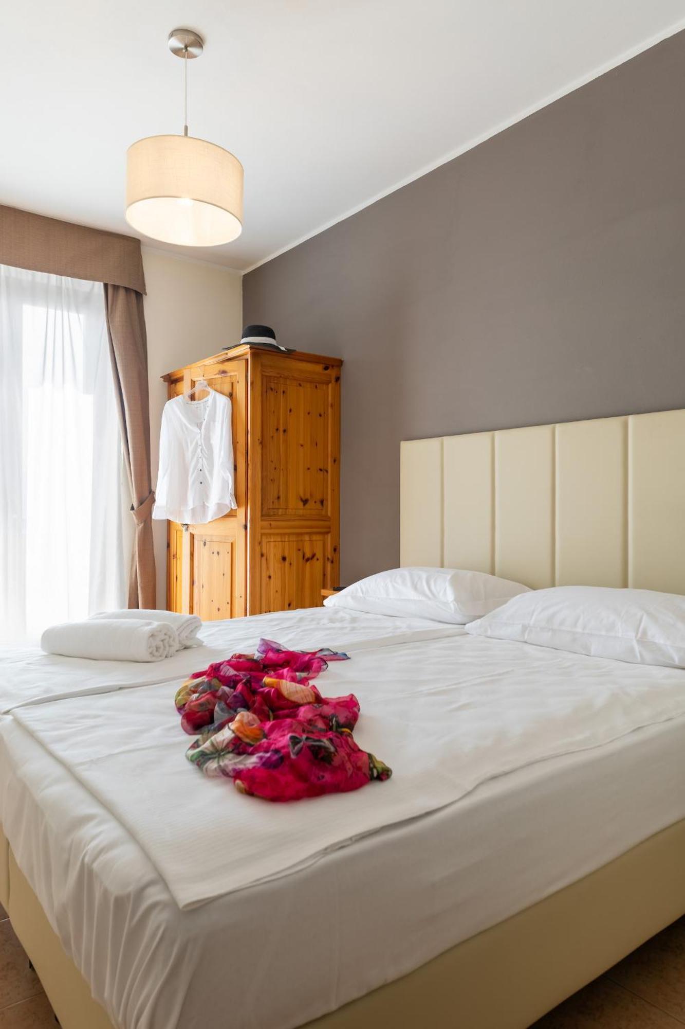Agritur Eden Marone Villa Riva del Garda Bagian luar foto
